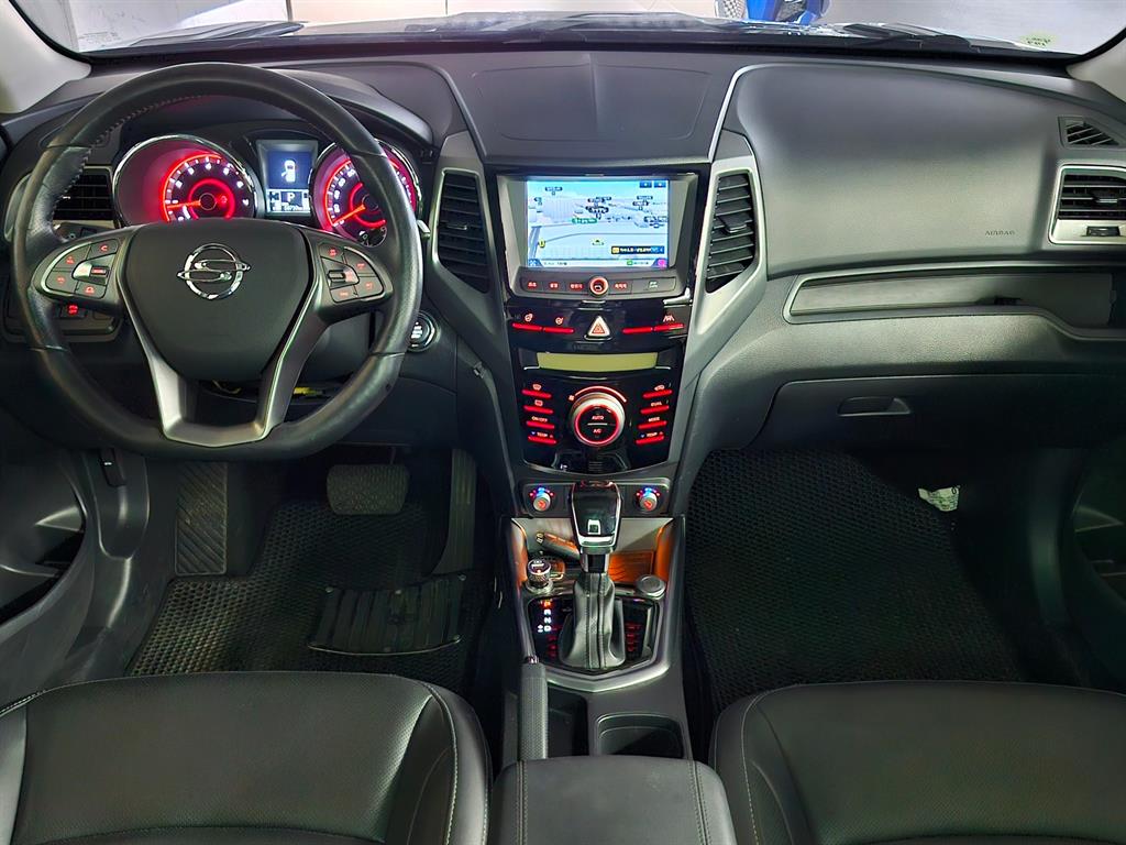 Ssangyong Tivoli - Vista 5