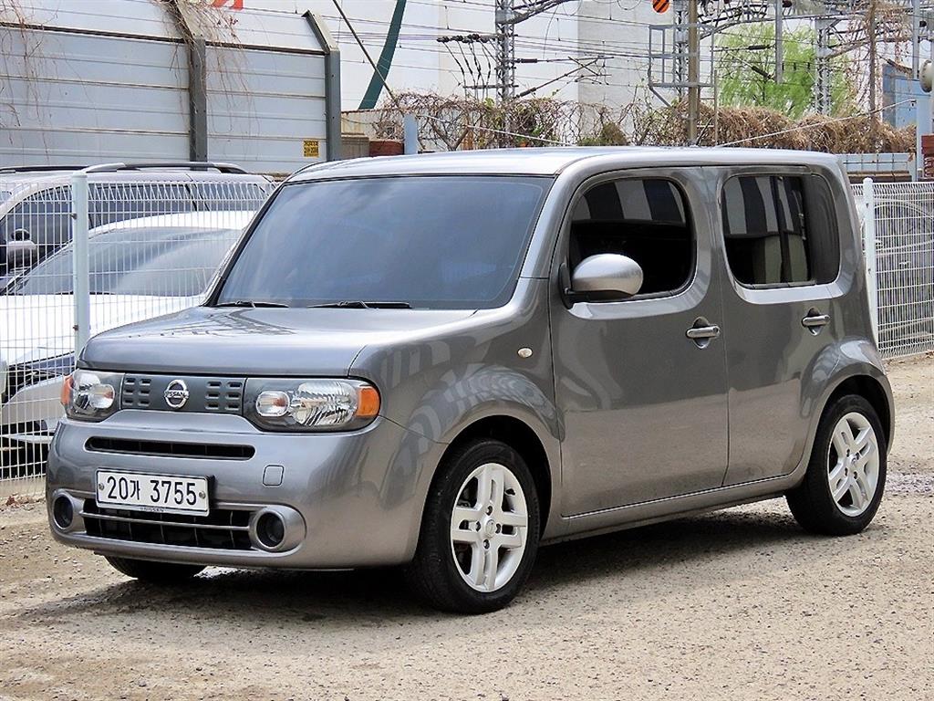 Nissan Cube - Vista 2