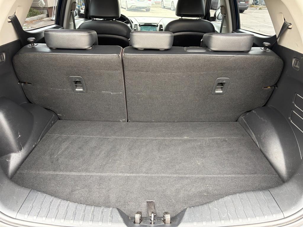 Ssangyong Tivoli 2016 Azul - Importación desde Corea - HF Imports Iquique - Foto 19