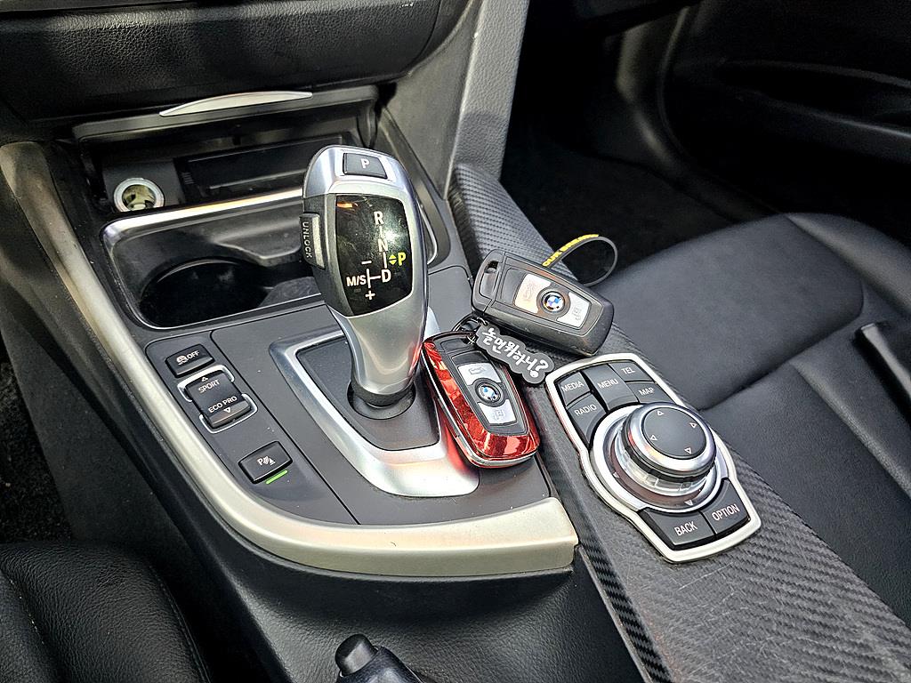 BMW 3 series 2012 Gris - Importación desde Corea - HF Imports Iquique - Foto 15