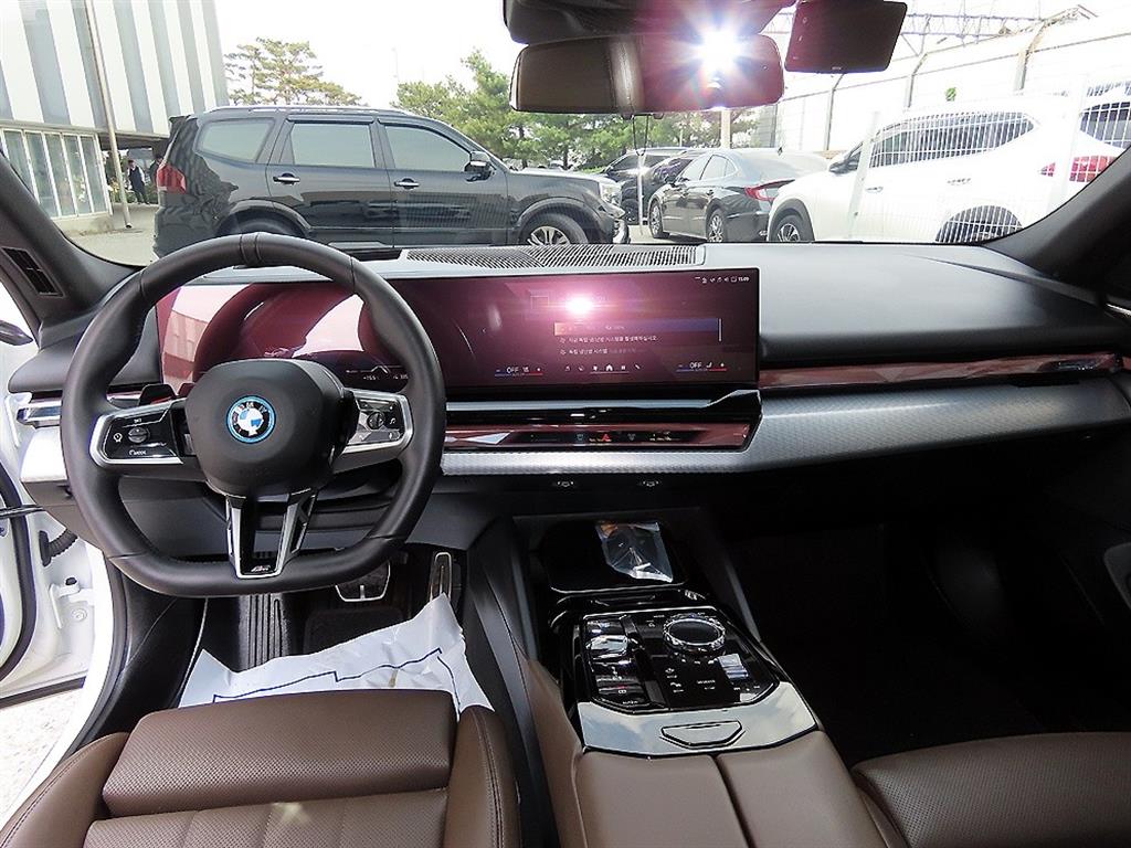 BMW i5 - Vista 7