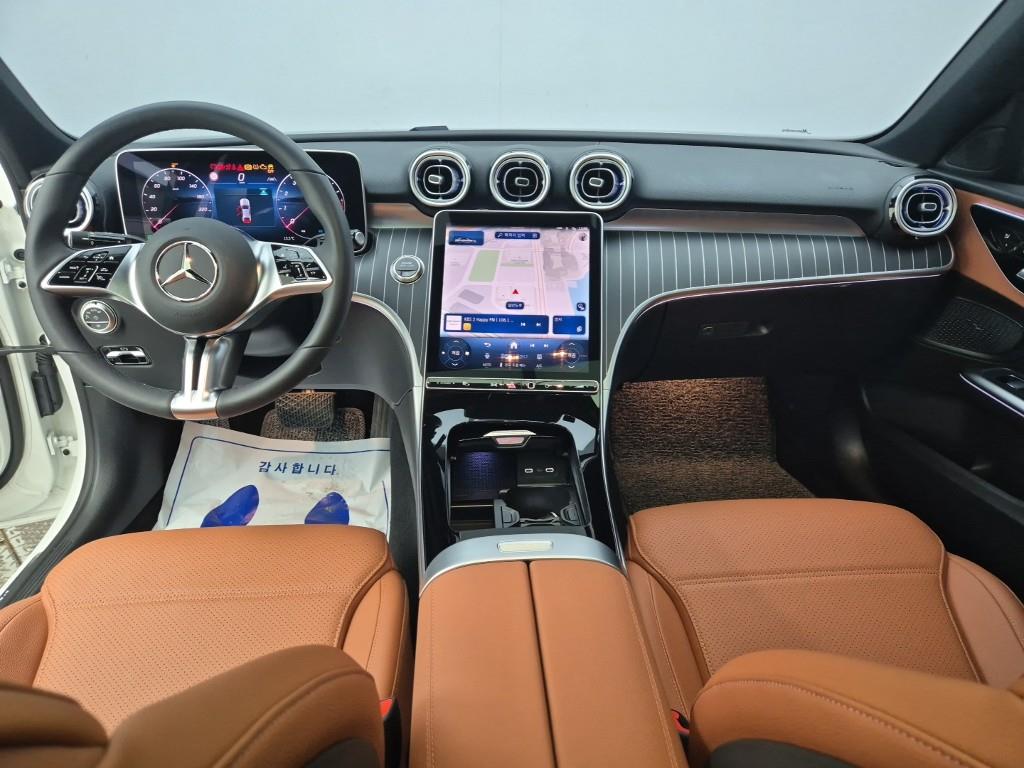 Mercedes Benz C Class - Vista 5