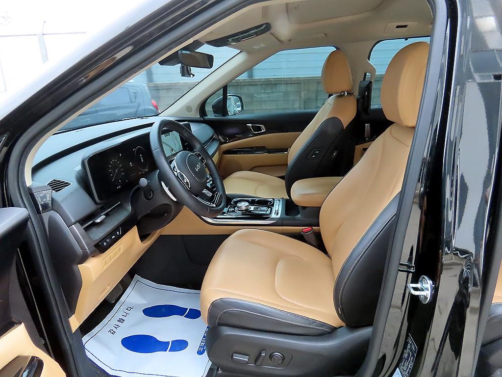 KIA Carnival - Vista 5