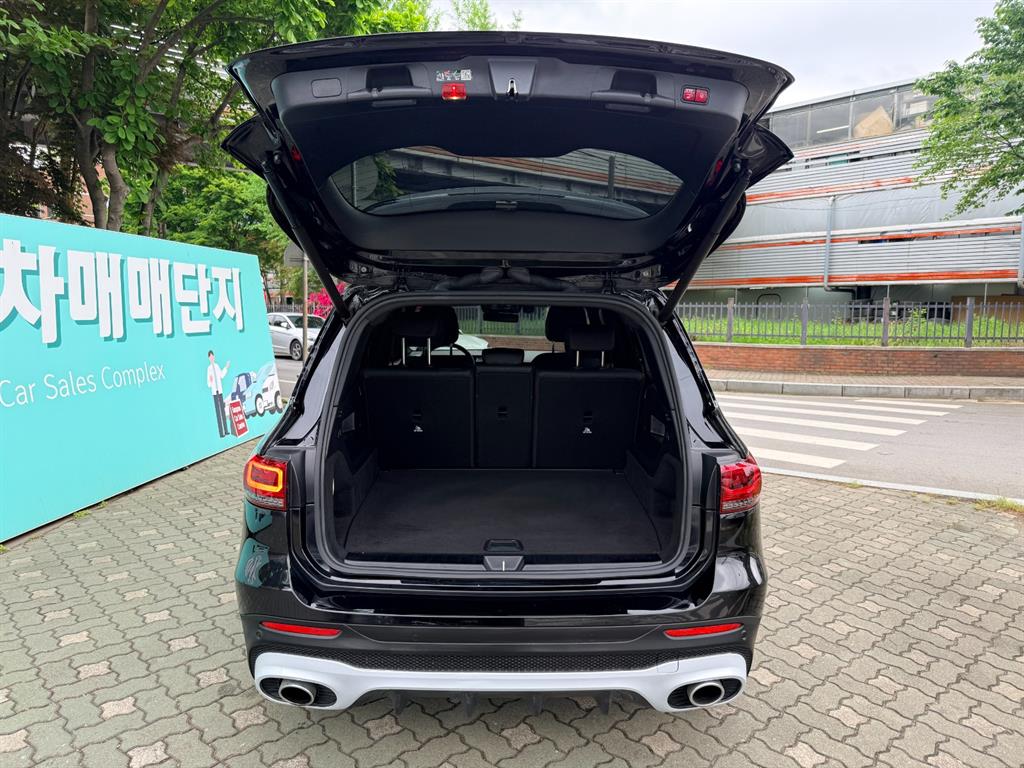 Mercedes Benz GLB Class - Vista 6