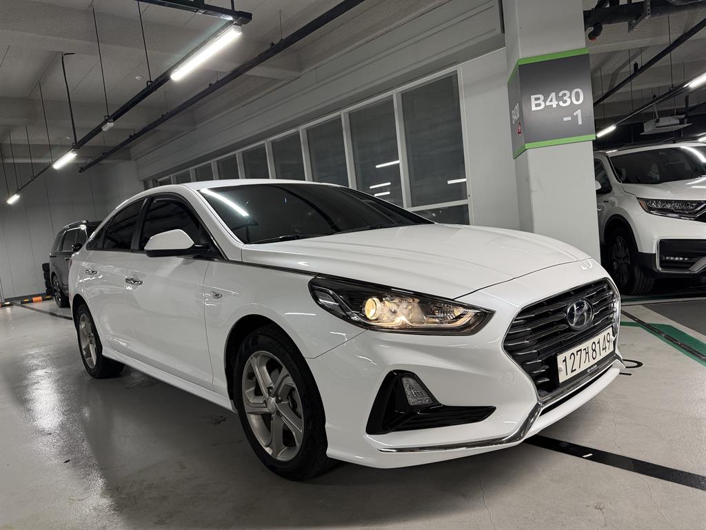 HYUNDAI Sonata - Vista 2