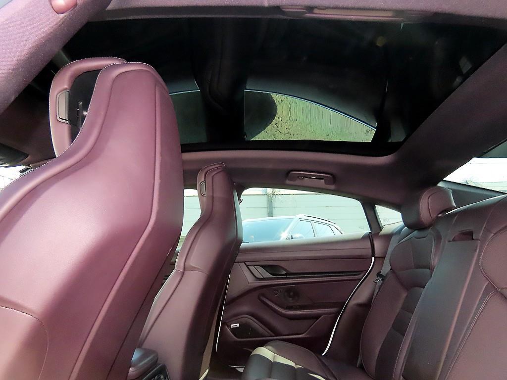 Porsche Taycan 2021 Blanco - Importación desde Corea - HF Imports Iquique - Foto 17