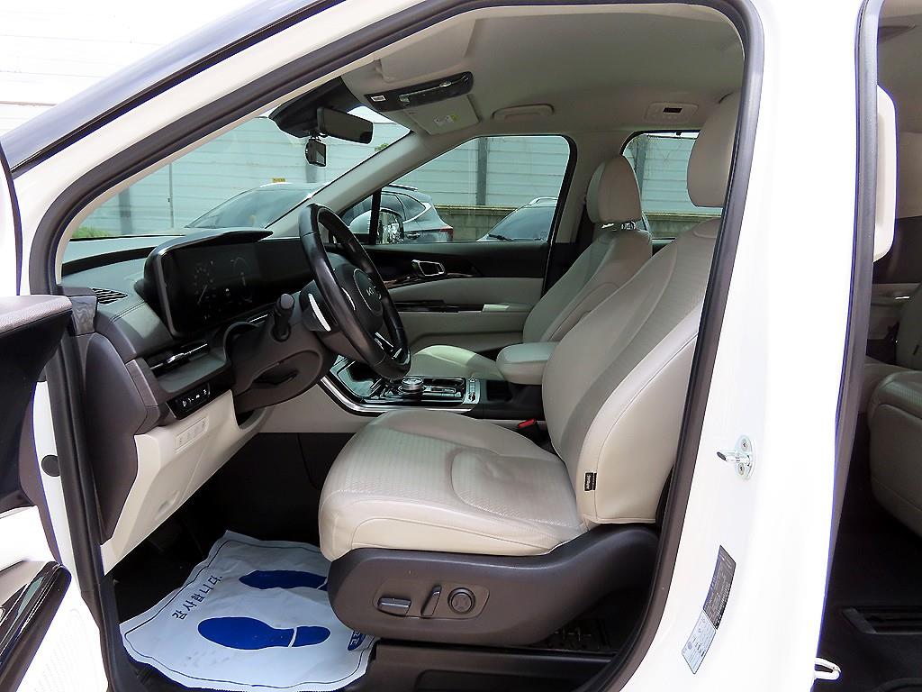 KIA Carnival - Vista 5