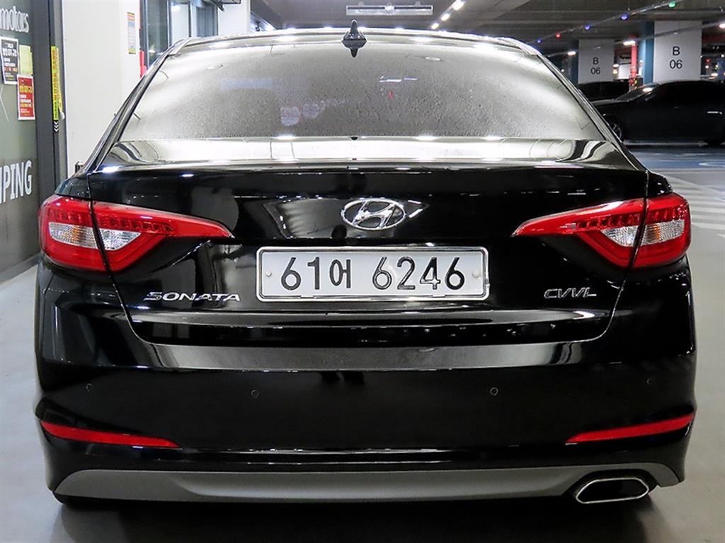 HYUNDAI Sonata - Vista 5