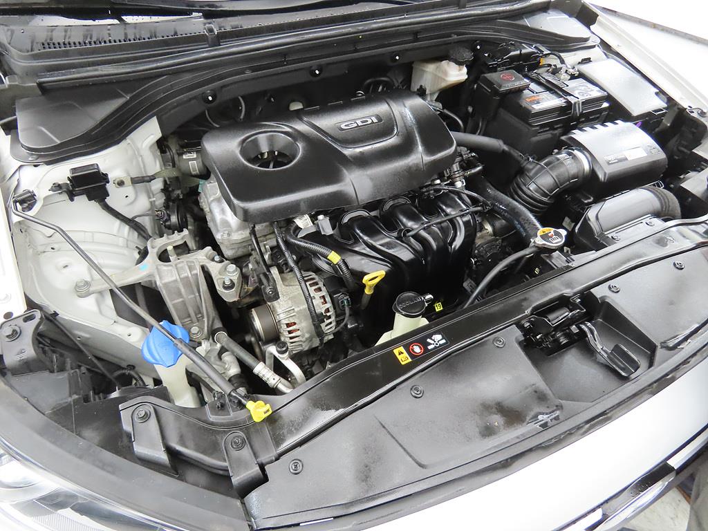 HYUNDAI Avante 2016 Plateado - Importación desde Corea - HF Imports Iquique - Foto 18