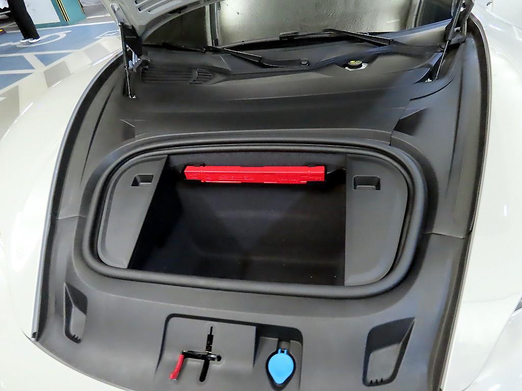 Porsche Taycan 2021 Gris - Importación desde Corea - HF Imports Iquique - Foto 19
