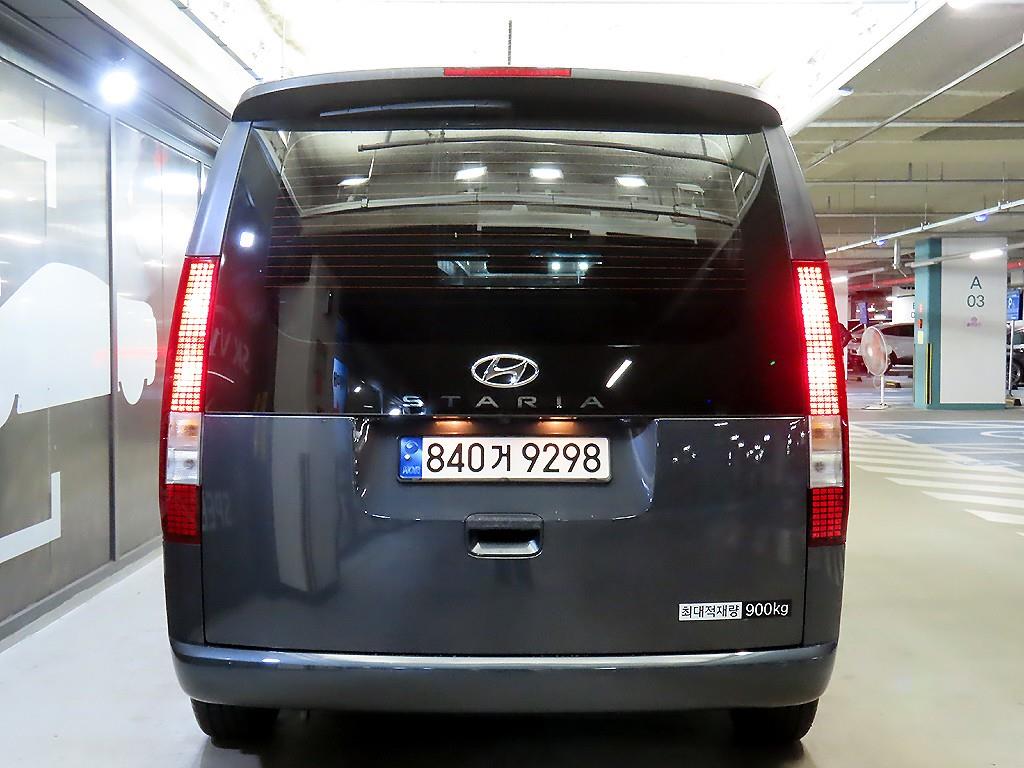 HYUNDAI Staria - Vista 5