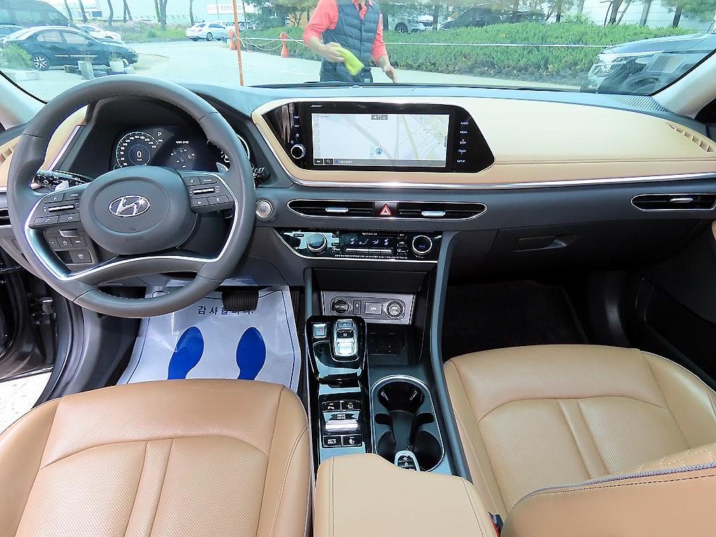HYUNDAI Sonata - Vista 7