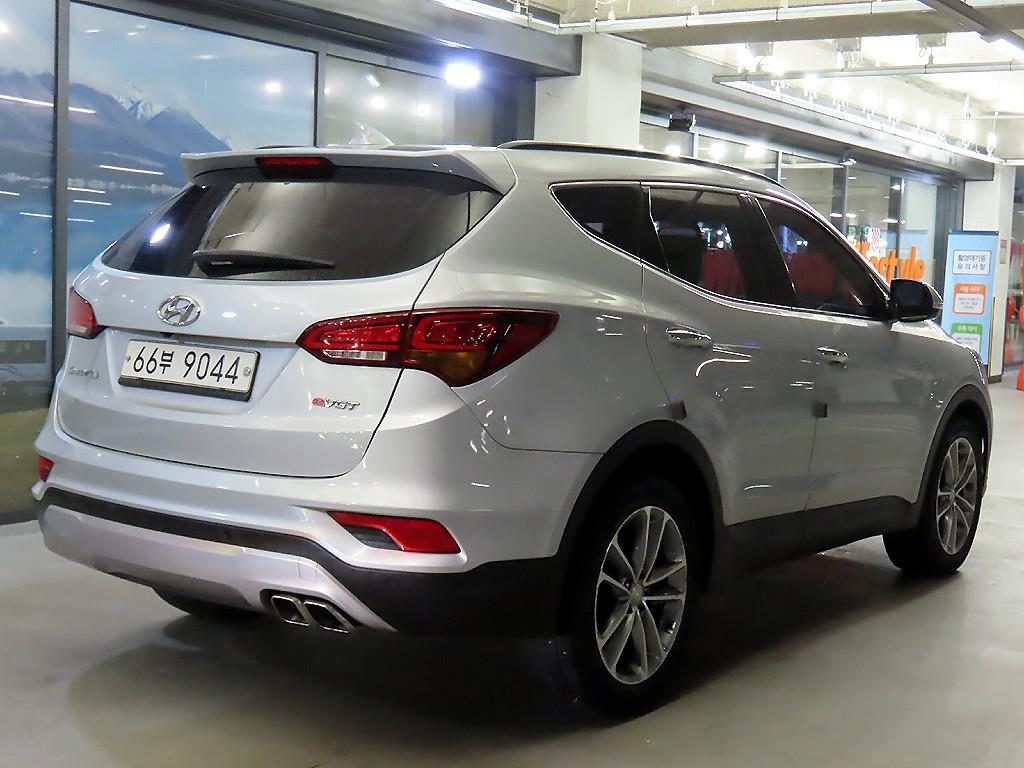HYUNDAI Santa Fe - Vista 4