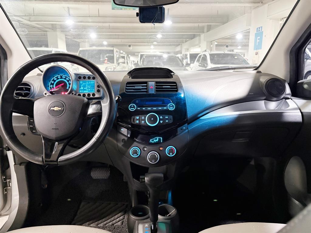 Chevrolet Spark - Vista 5