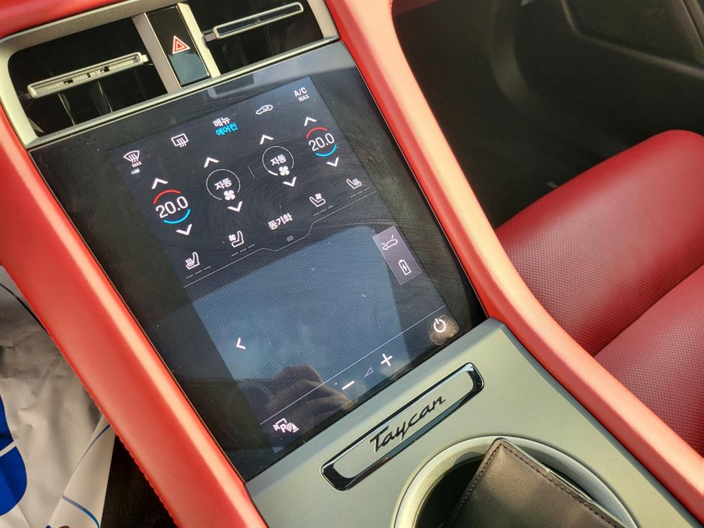 Porsche Taycan - Vista 11