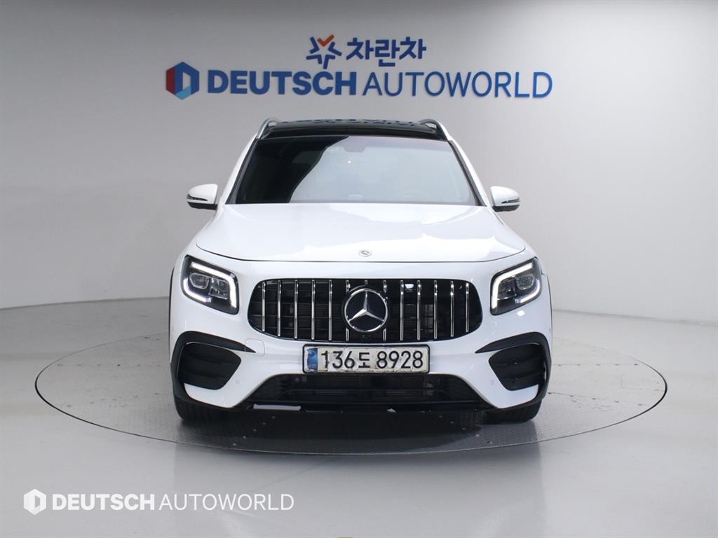 Mercedes Benz GLB Class - Vista 3