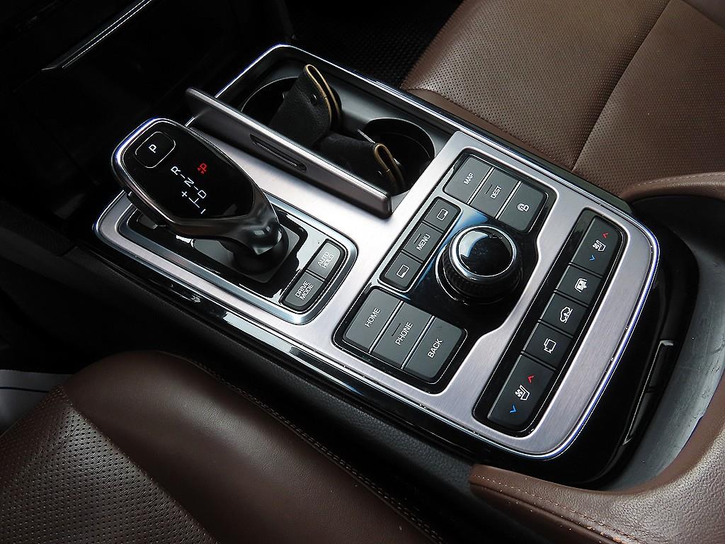 HYUNDAI Equus - Vista 11