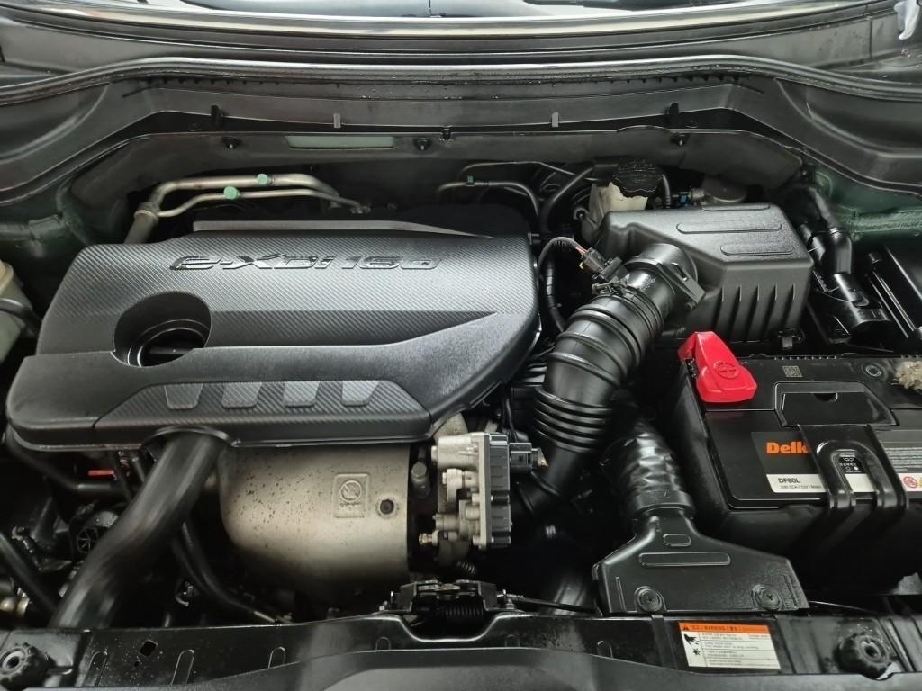 Ssangyong Tivoli - Vista 5