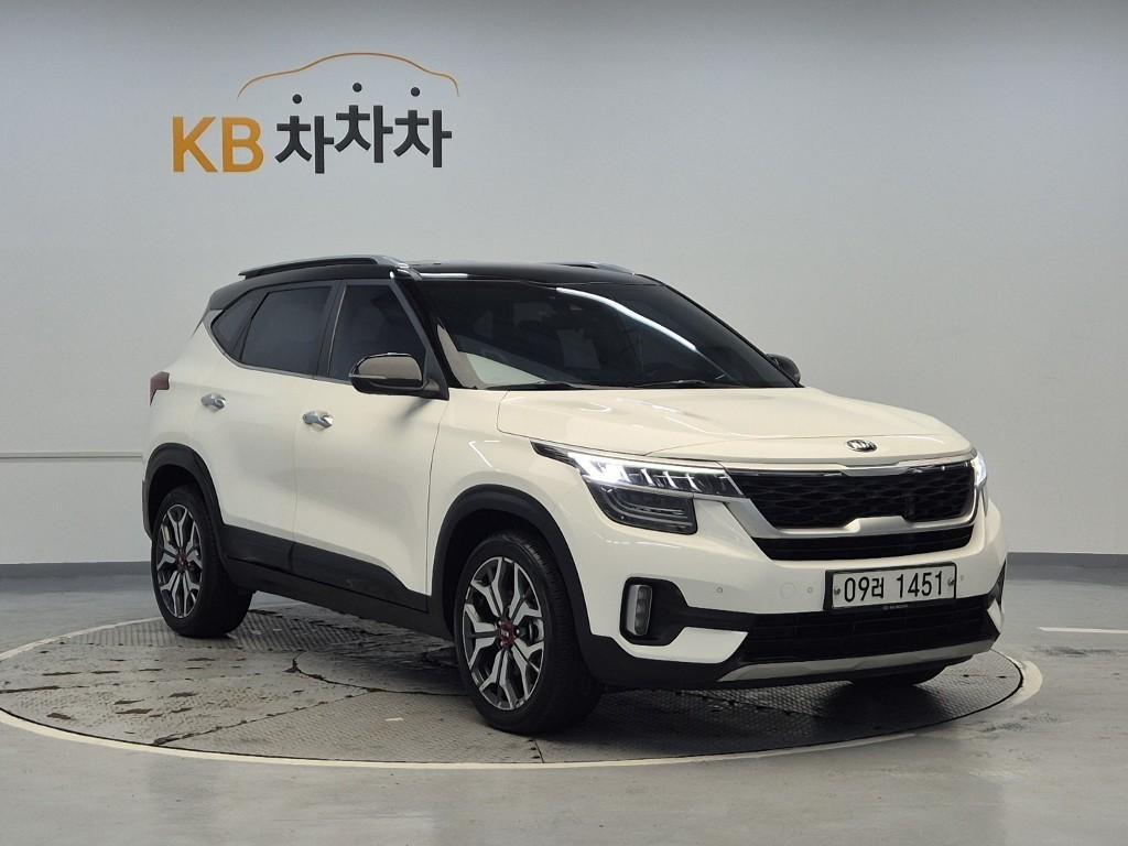KIA Seltos - Vista 4