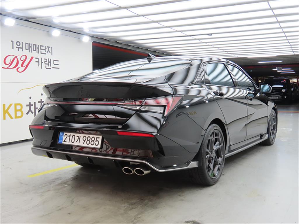 HYUNDAI Avante - Vista 4