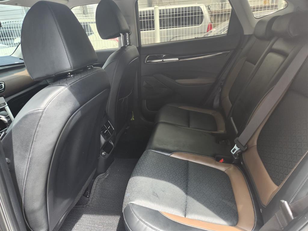 KIA Seltos - Vista 6