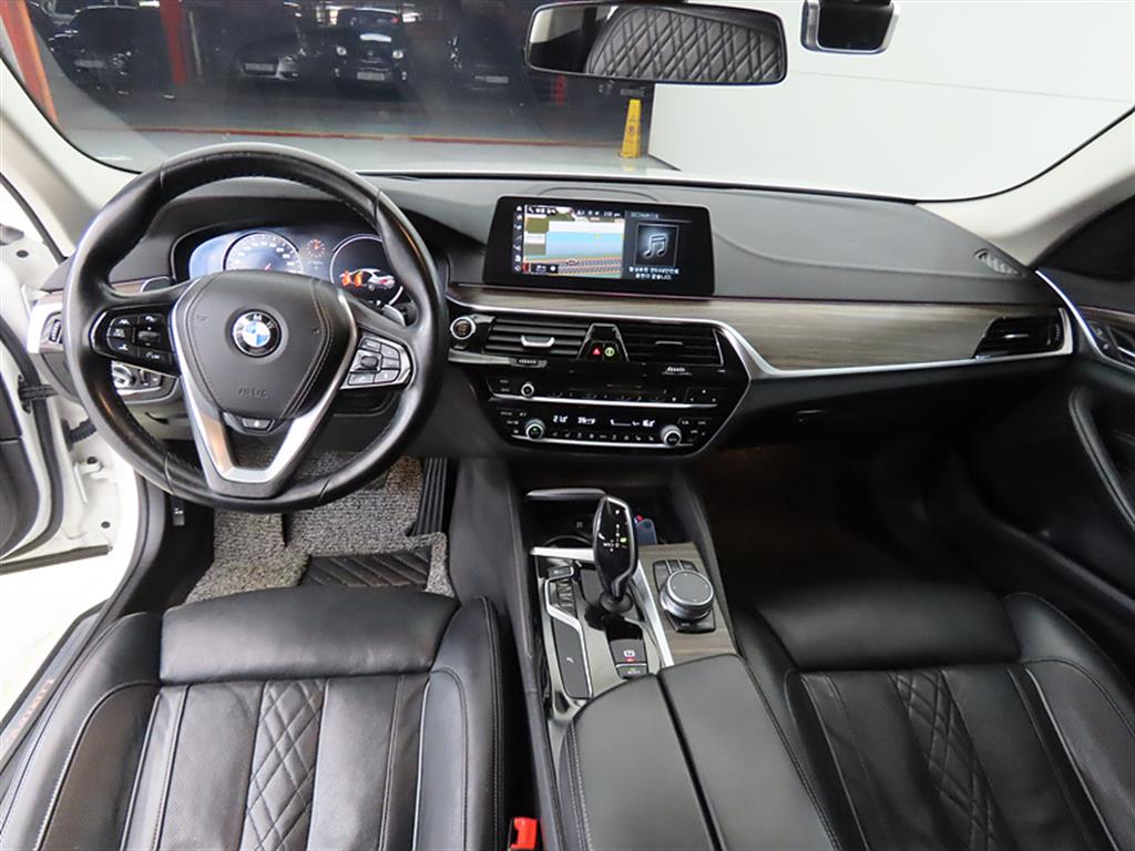 BMW 5 Series - Vista 7