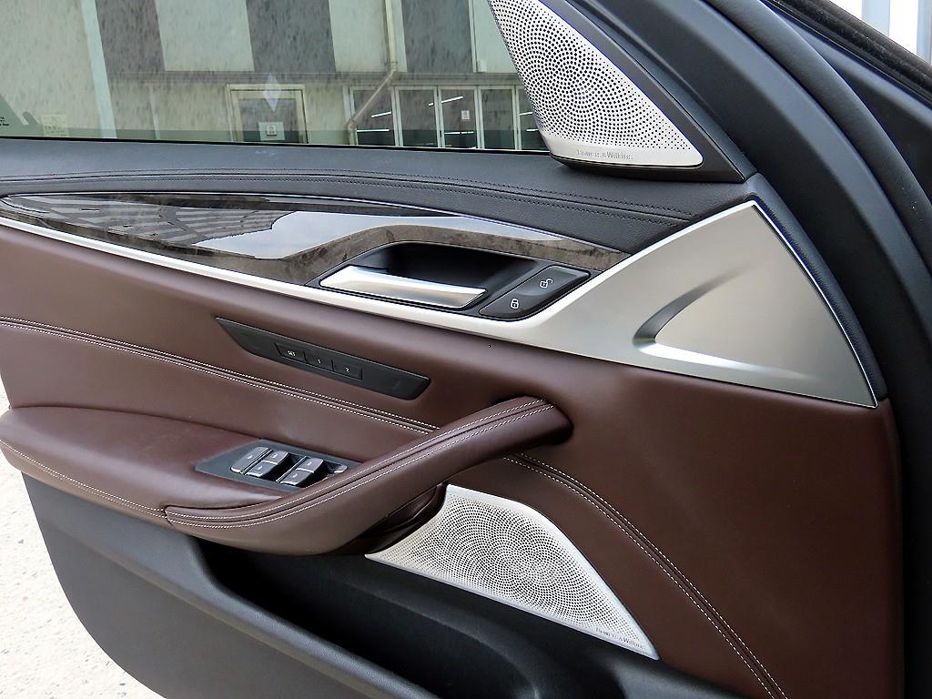 BMW 5 Series - Vista 12
