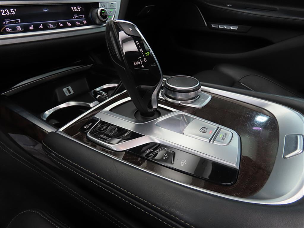 BMW 7 Series - Vista 9