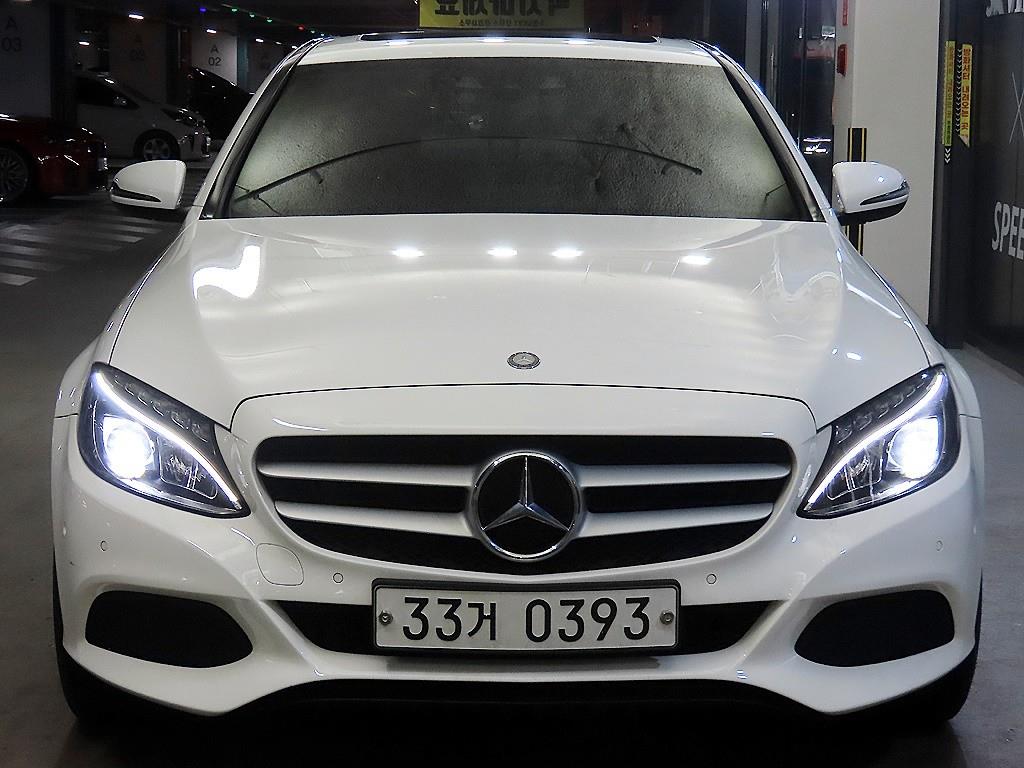 Mercedes Benz C Class - Vista 2