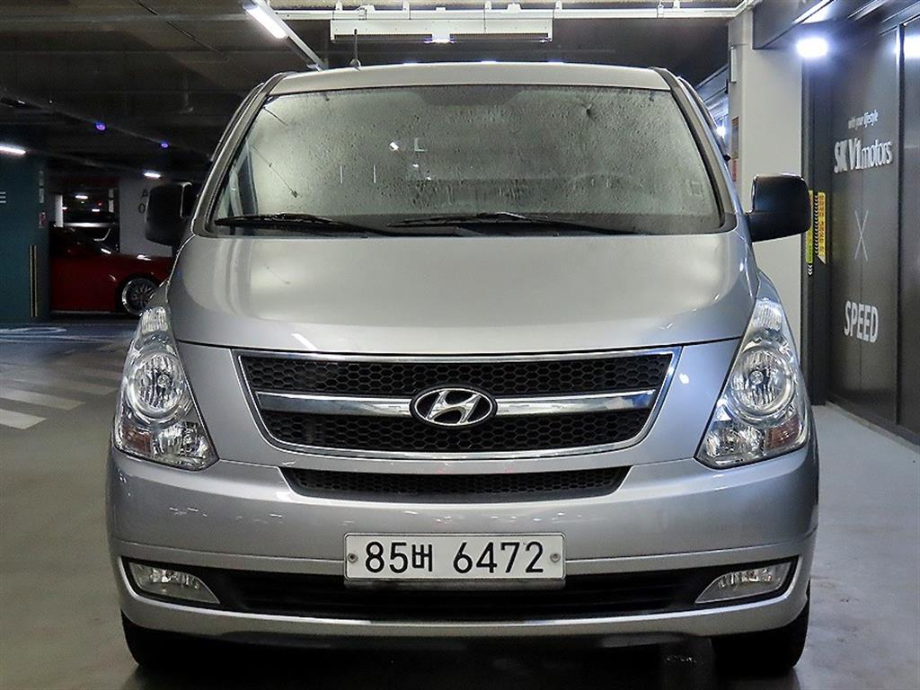 HYUNDAI Starex - Vista 2