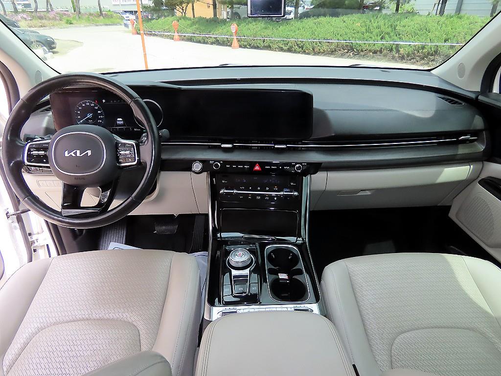 KIA Carnival - Vista 7