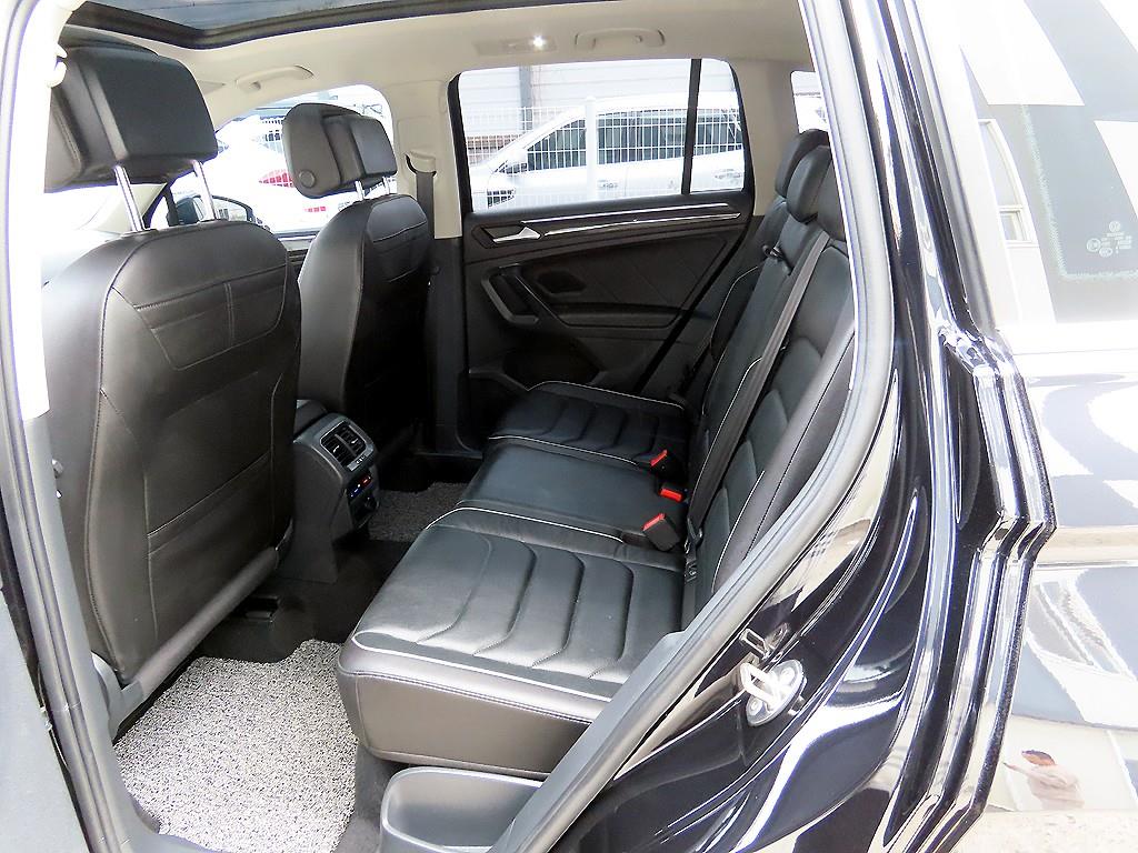 Volkswagen Tiguan - Vista 6