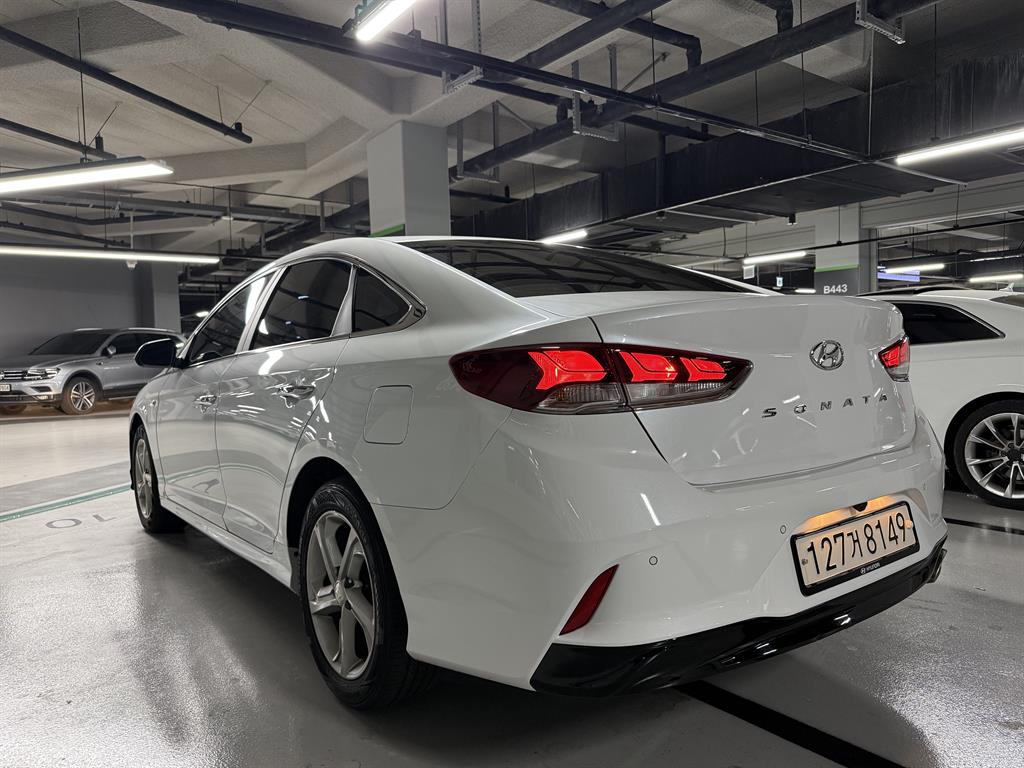 HYUNDAI Sonata - Vista 3