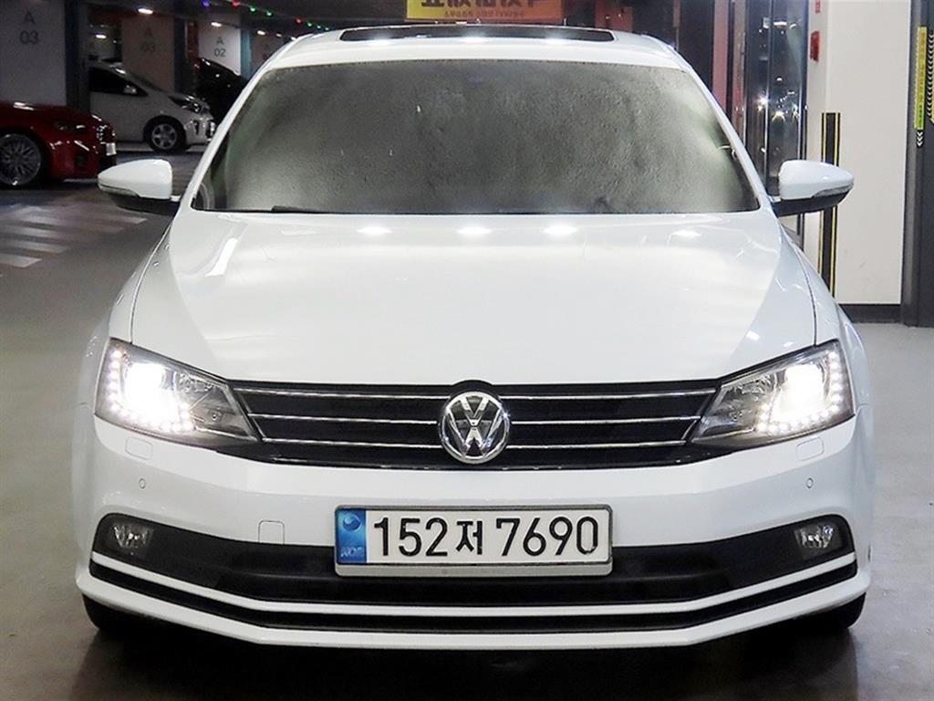 Volkswagen Jetta - Vista 2