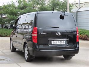 HYUNDAI Starex - Vista 6