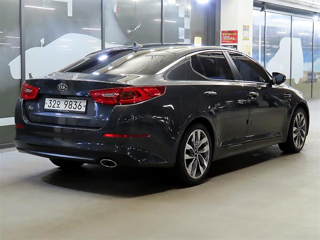 KIA K5 - Vista 4
