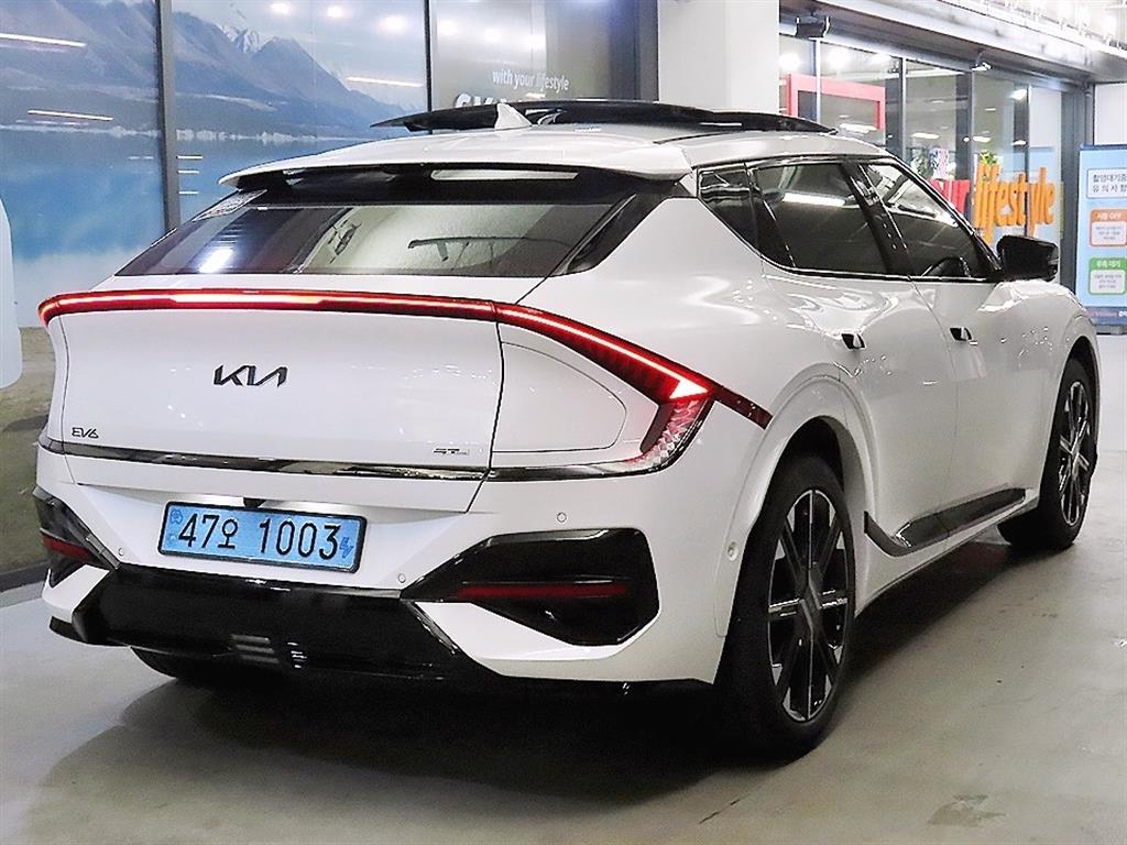 KIA EV6 - Vista 4