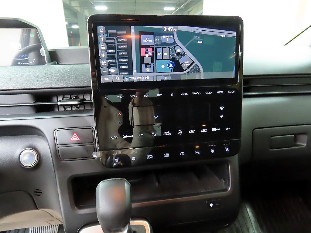 HYUNDAI Staria - Vista 12