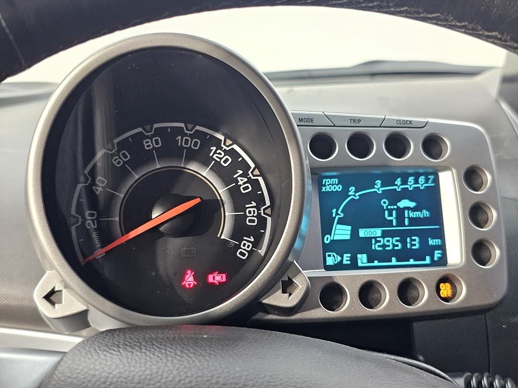 Chevrolet Spark - Vista 7