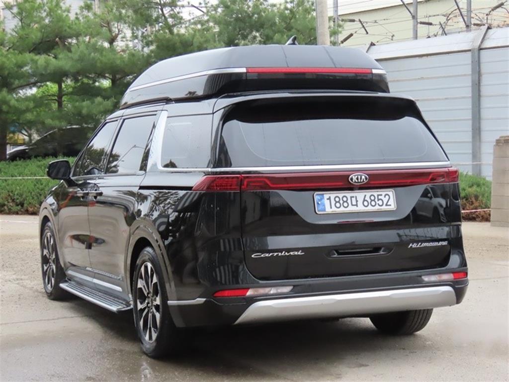 KIA Carnival - Vista 5