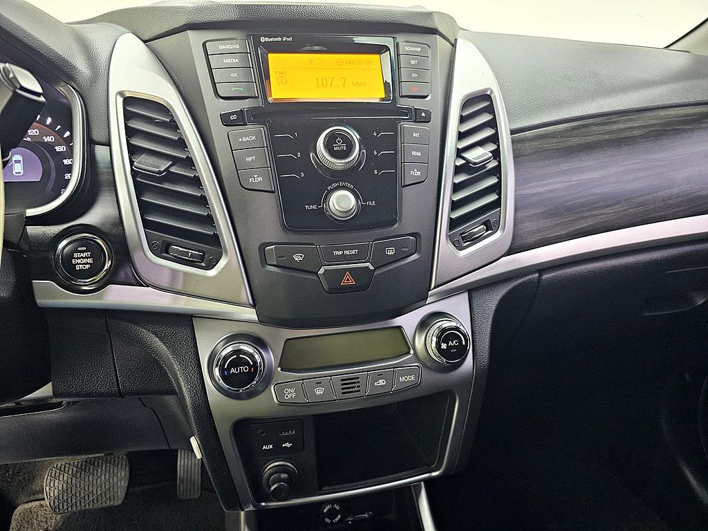 Ssangyong Korando 2014 Plateado - Importación desde Corea - HF Imports Iquique - Foto 14