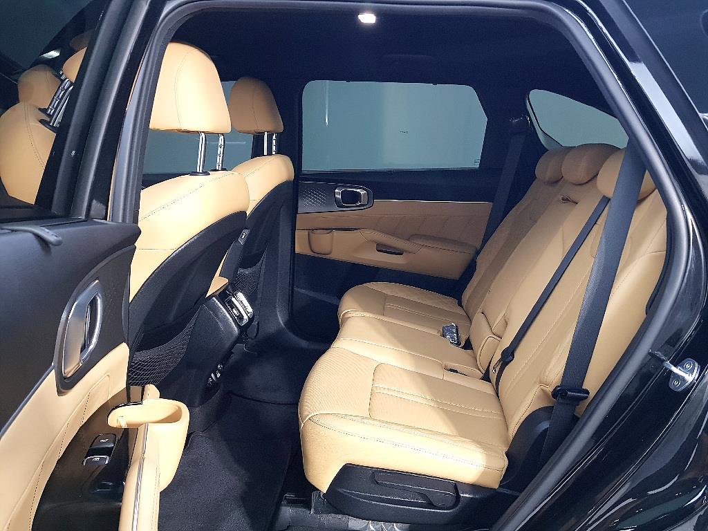 KIA Sorento - Vista 9