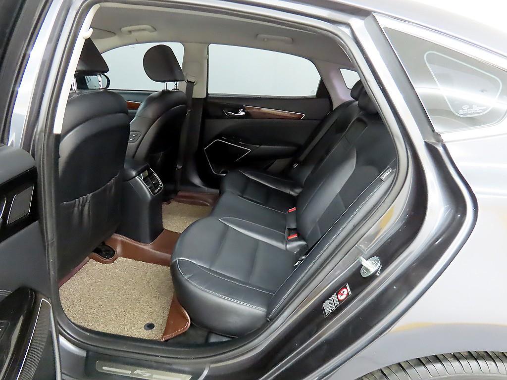 KIA K7 - Vista 6