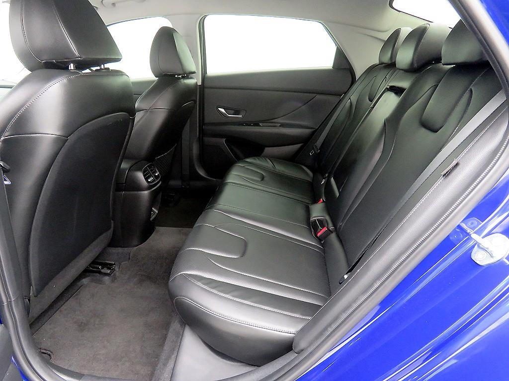 HYUNDAI Avante - Vista 6