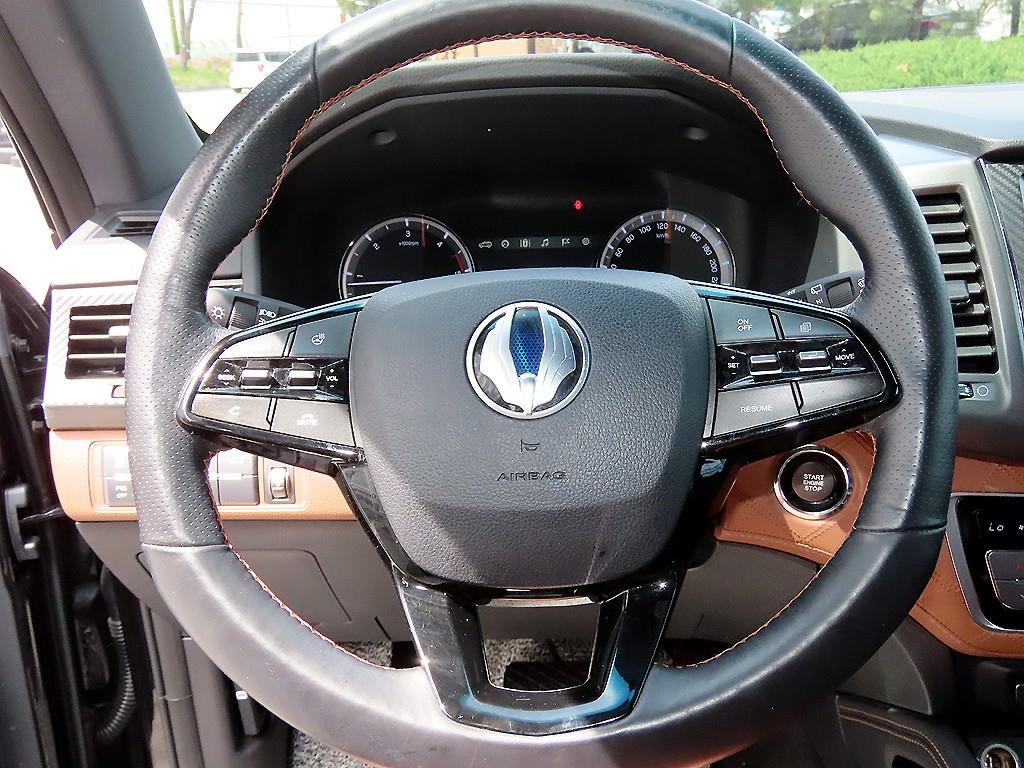 Ssangyong Rexton - Vista 8