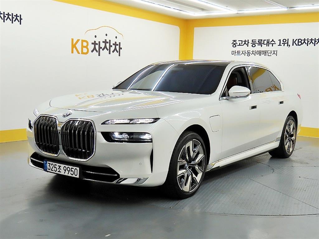 BMW 7 Series - Vista 2