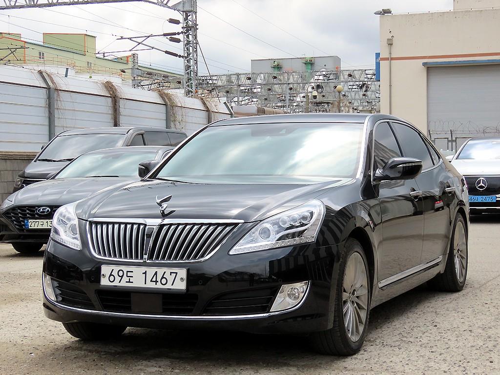 HYUNDAI Equus - Vista 2
