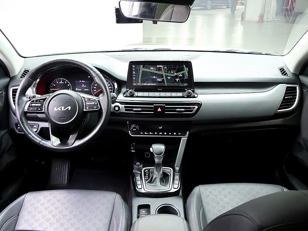 KIA Seltos - Vista 9