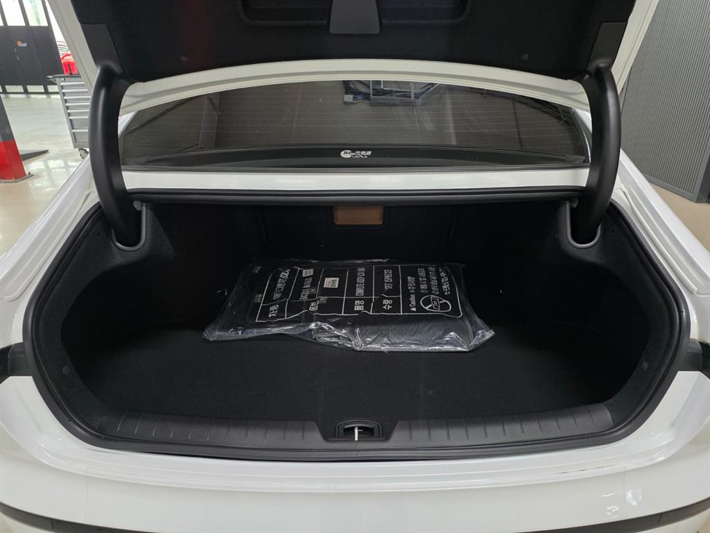 HYUNDAI Grandeur 2025 Negro - Importación desde Corea - HF Imports Iquique - Foto 17