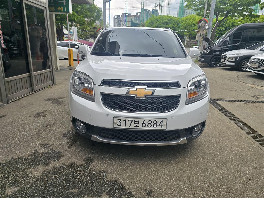Chevrolet Orlando 2018 Blanco - Importación desde Corea - HF Imports Iquique - Foto 1
